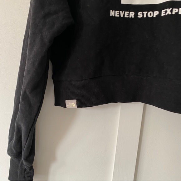 The North Face Cropped Printed Hoody - Size M - Picture 9 of 10